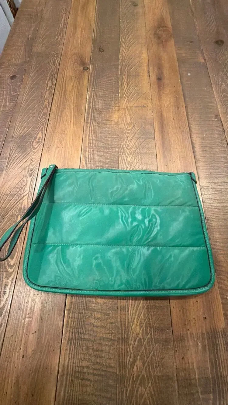 Kate Spade Ella Wristlet Pouch